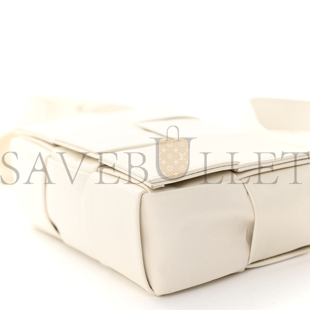 bo*te*ga Ve*ne*ta lambskin maxi intrecciato extra mini cassette crossbody bag white (13*9*4cm)